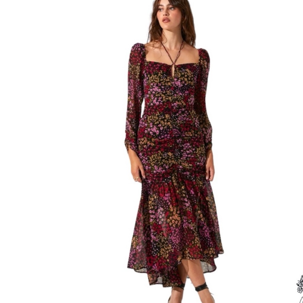ASTR the Label Athena Midi dress black & red floral